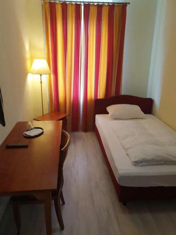 Hotel-Events Adlerpalast Rüsselsheim Dış mekan fotoğraf